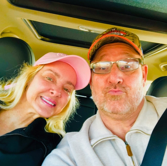 mostlypinkboutique@gmail.com - Picture 6 of 8